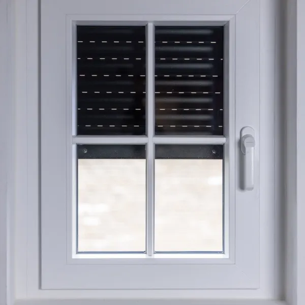 Sérénité et tranquillité à la maison grâce aux volets roulants monoblocs Wilms