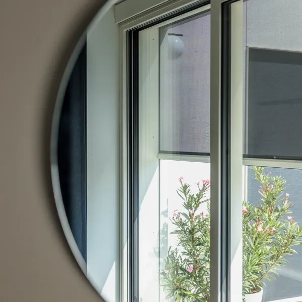 Genieten in elk seizoen: ventilatie en zonwering perfect gecombineerd