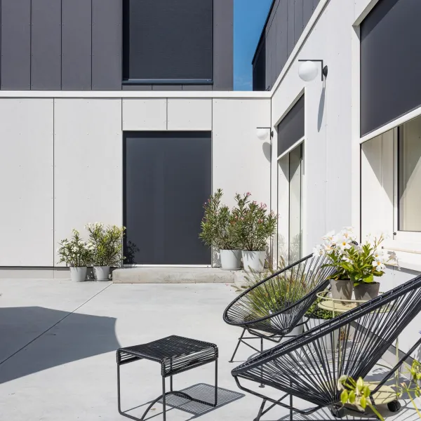 Genieten in elk seizoen: ventilatie en zonwering perfect gecombineerd