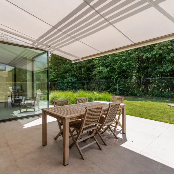 Zonwering op maat voor een moderne woning