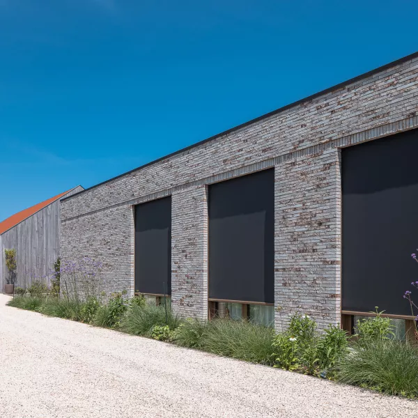 Construction neuve moderne axée sur l’efficacité énergétique